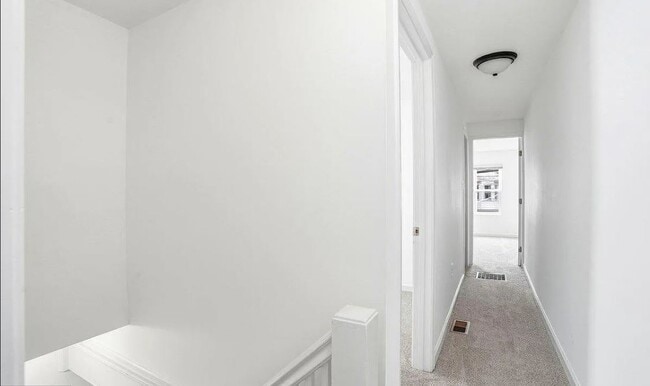 Photo - 728 N Queen St