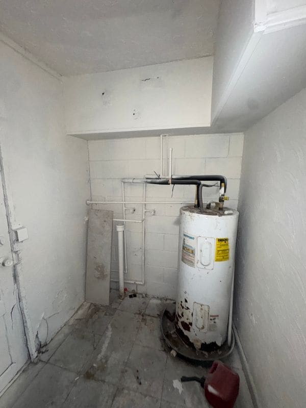 Photo - 1637 E 15th St