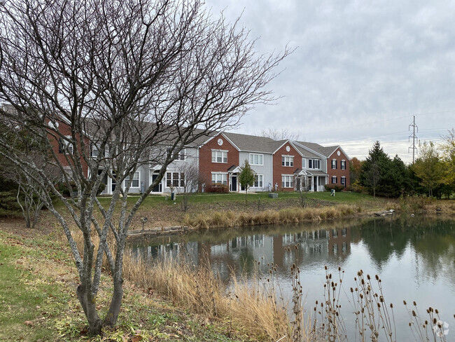 Building Photo - 213 Springbrook Trail S Rental