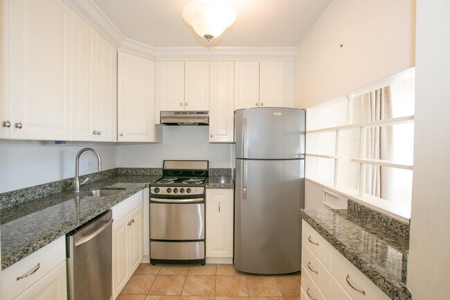 Photo - 3240 Lake Osborne Dr Unidad 208