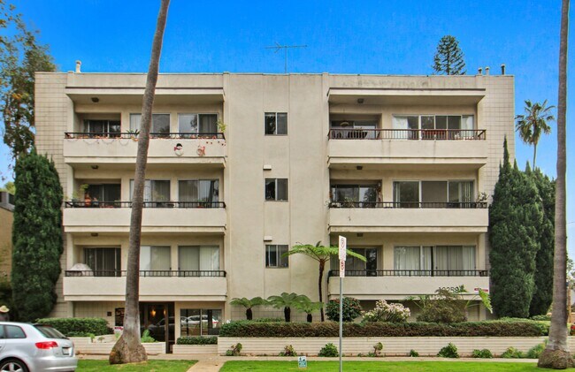 Photo - 12258 Montana Ave - across from Brentwood ...