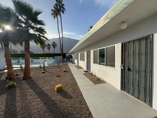 Photo - COMING SOON !! Studio Apartment in Palm Springs!! Unidad 4