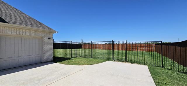 516 Agape Dr