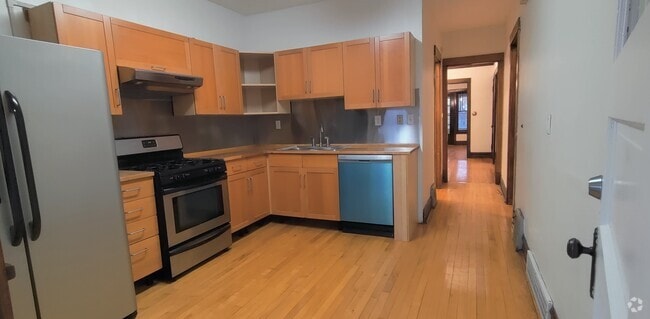Building Photo - 2450 W Gunnison St Unit 1 Rental