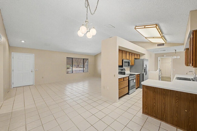 Photo - 14222 W Yosemite Dr