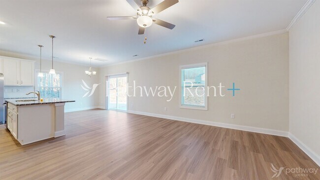 Photo - 153 Susannah St