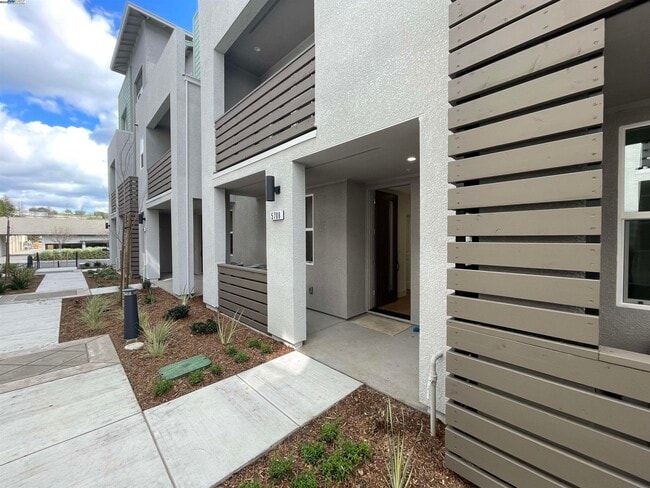 Photo - 5708 Melon Ct