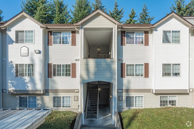 Entrance Photo - Aspen Creek Apartments