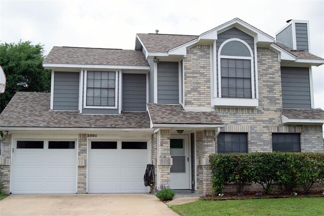 Building Photo - 2501 Autrey Dr