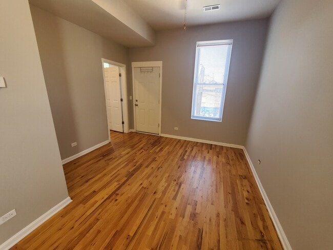 Photo - 1532 W 18th Pl Unit 2R