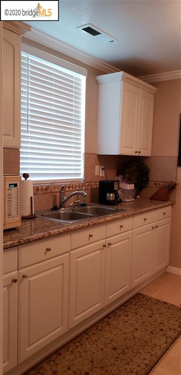 Photo - 223 California Ave