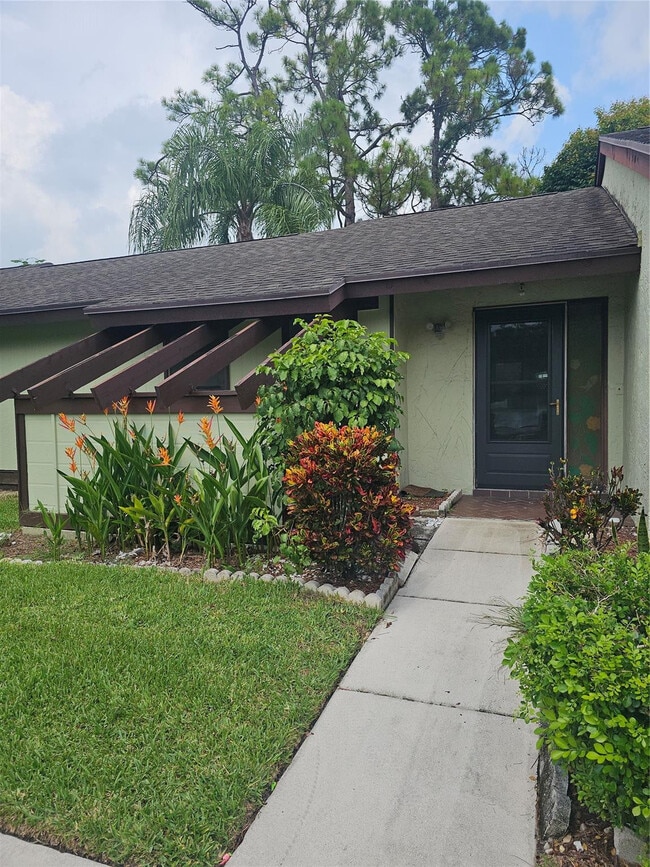 Photo - 263 Deerfield Ct