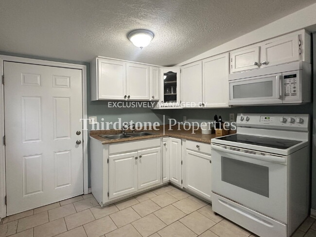 Photo - 1228 Neva St