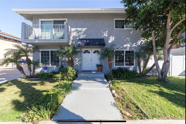 Photo - 16682 Algonquin St Apartments Unit DD