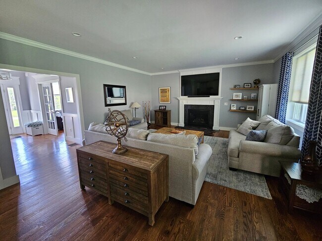 Photo - Spacious New House in Newtown