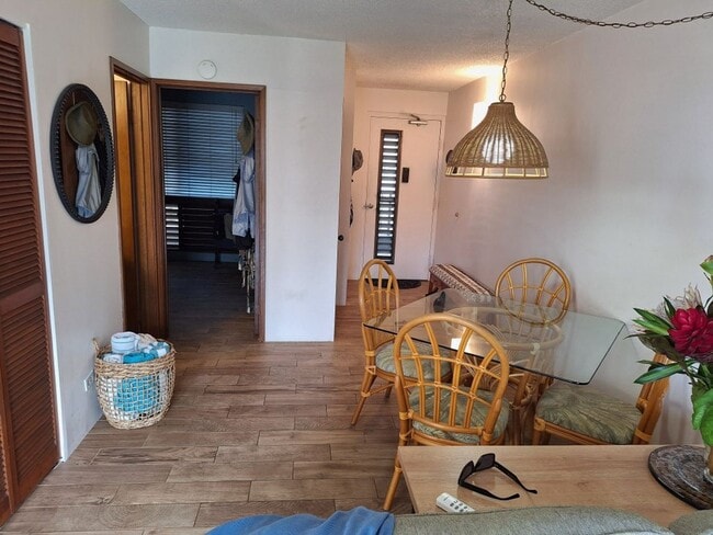 Photo - WEST SIDE CHARMER! Kahana Manor