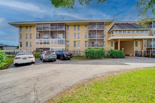 Photo - 4848 NW 24th Ct Unidad 230