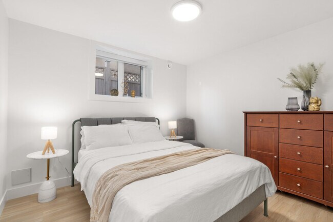 Photo - 5250 Chaffey Ave Unit ID1261993P