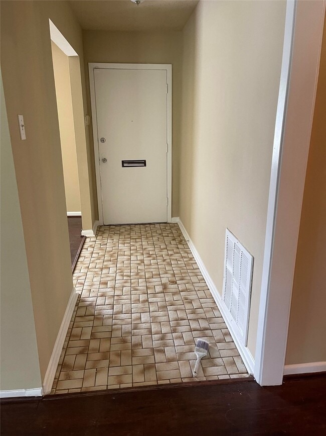 Photo - 10306 Twin Hills Ct