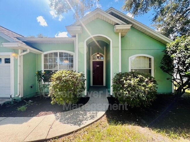 Photo - 13140 Staffordshire Dr S