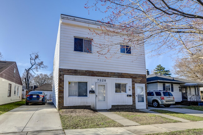 Photo - 7228 Chalmers Ave Townhome