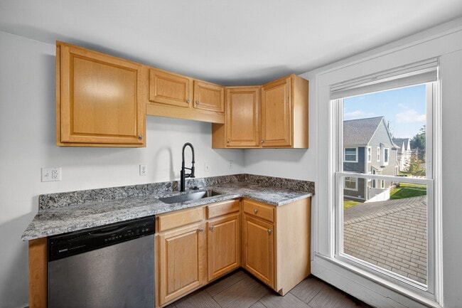 Photo - 814 Louis Ave