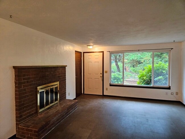 Photo - 2349 SW Crestwood Ct Unit 1