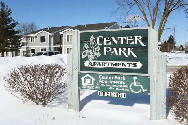 Photo - CENTER PARK APARTMENTS