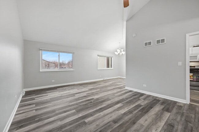 Photo - 73 Century Dr