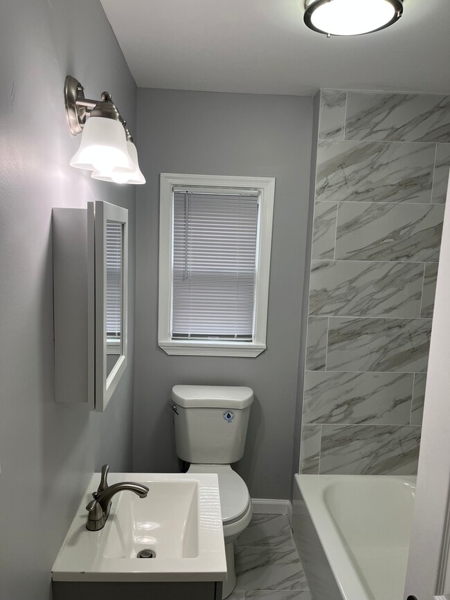 Photo - 257 E Cliveden St Unidad 1