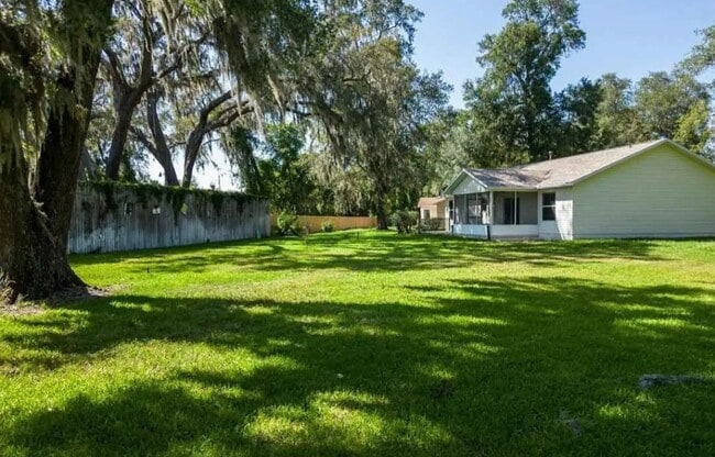 Photo - 104 Cherry Blossom Ln