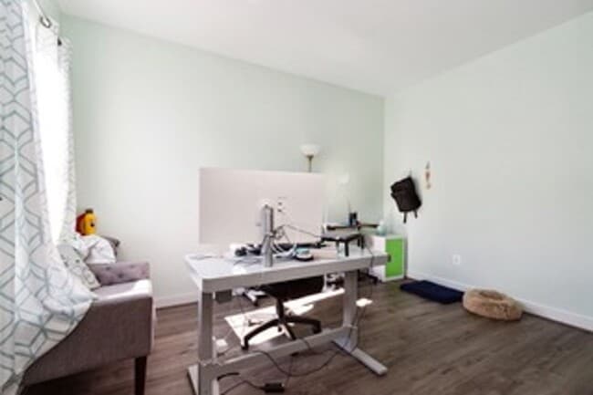 Photo - 213 Shamrock Dr