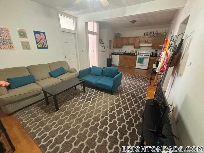 Building Photo - 17 Cummings Rd