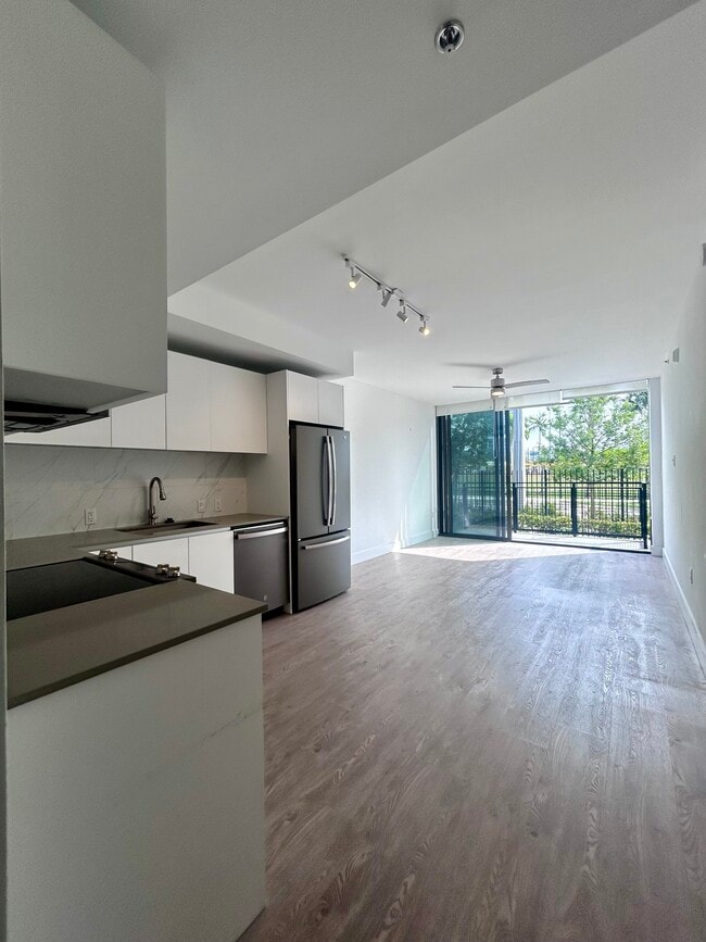 Building Photo - 215 Park Rental