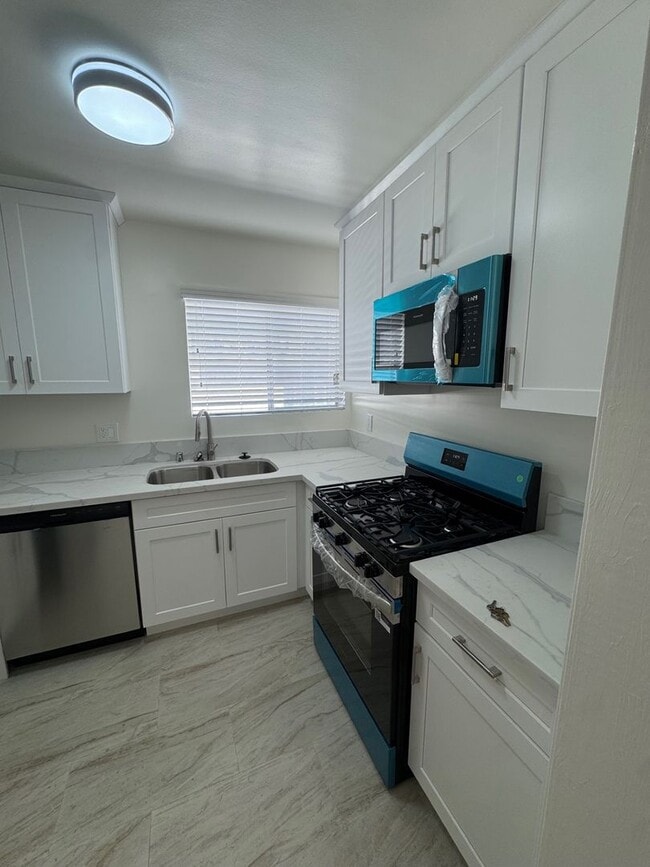 Photo - 618 Orlando Ave Unit 5