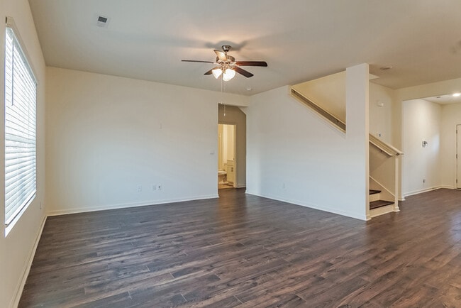 Photo - 5584 Timber Leaf Lp