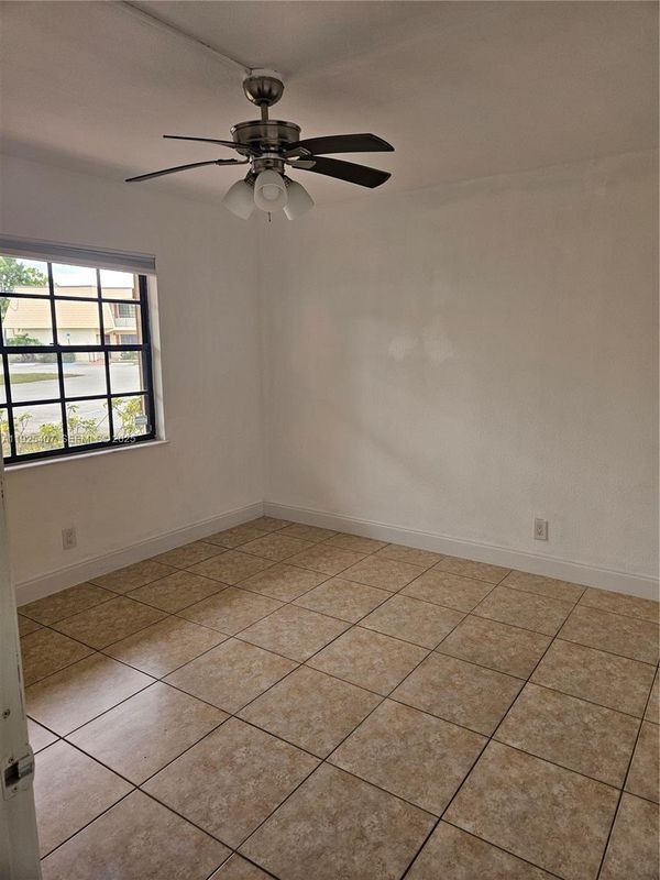 Photo - 4479 Oak Terrace Dr