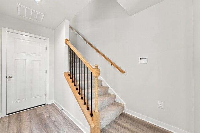 Photo - 526 Cooper St