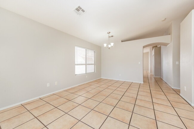 Photo - 5216 Backwoodsman Ave