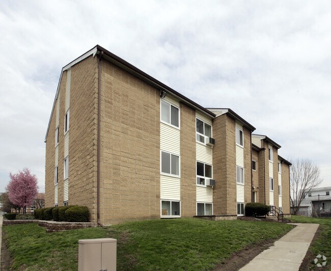 Photo - Eagle Ridge Apartments