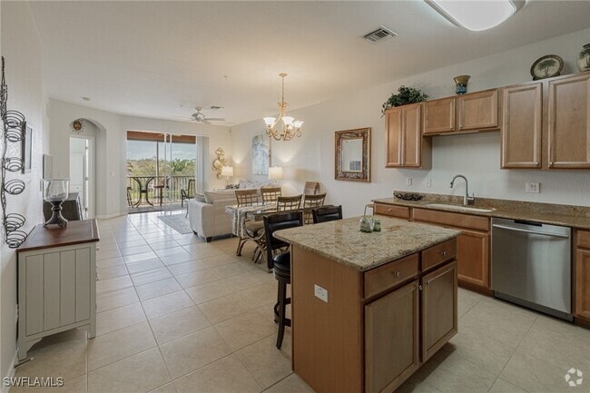 Building Photo - 9631 Spanish Moss Way Unit 3933 Rental