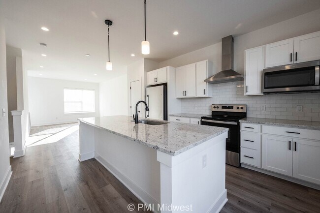 Photo - 1549 Tannery Way