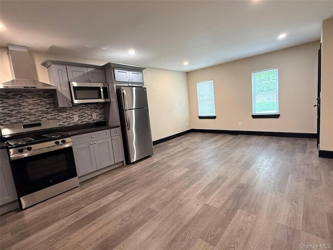 Photo - 268 Carpenter Ave Unit 1