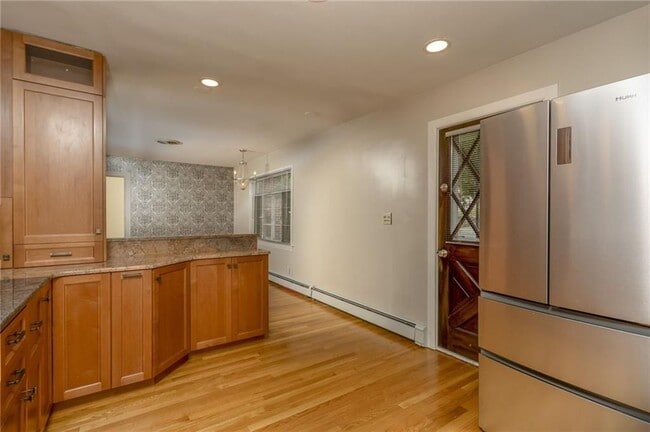 Photo - 170 Leah St Unit 2