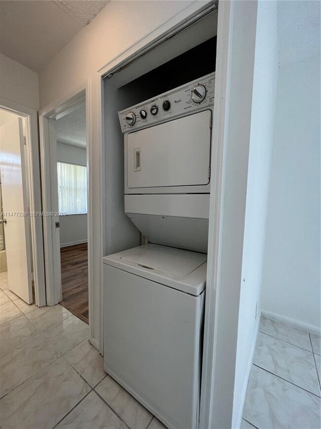 Photo - 11584 NW 44th St