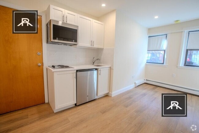 Building Photo - 0 bedroom in Boston MA 02215 Unit B4 Rental
