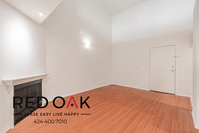 Photo - 4651 Cahuenga Blvd Unit 306
