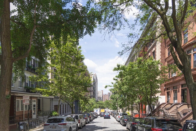 Contexto - 521 W 157th St