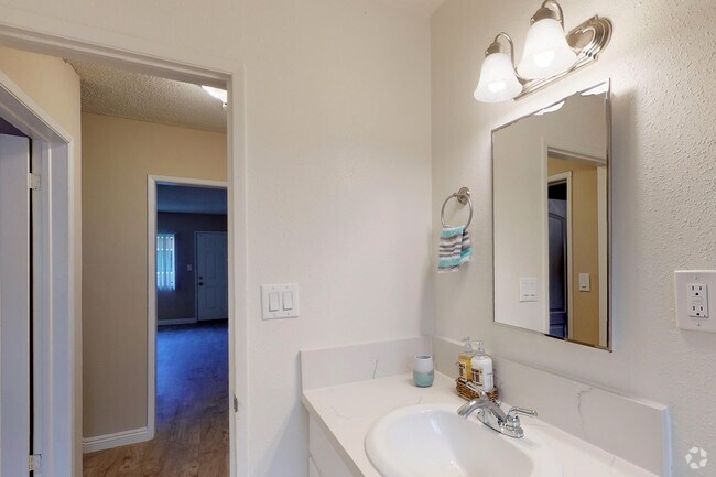 1BR,1BA - 700 SF - Trio Apartment Homes