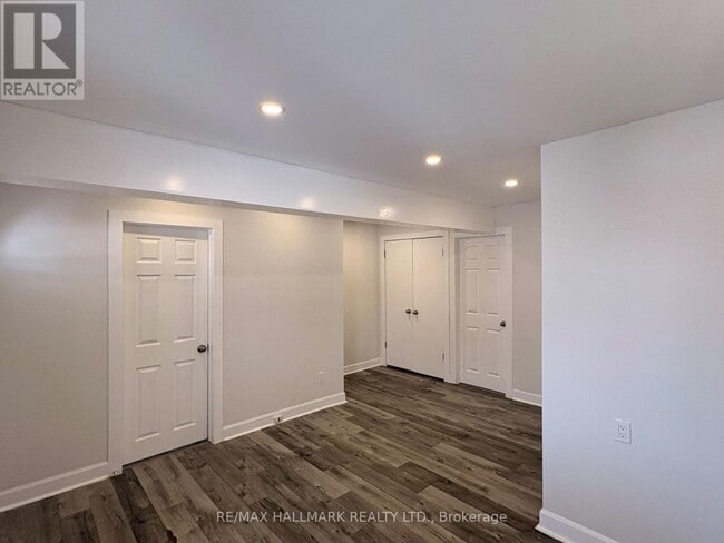 Photo - 72 Churchill St